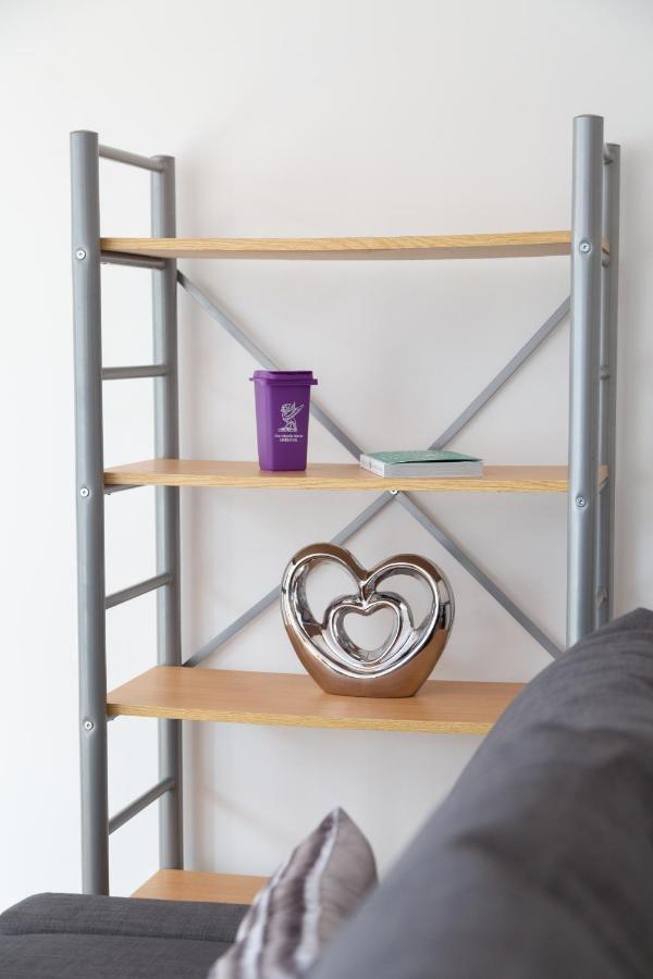 Serviced Apartment In Liverpool City Centre - Free Parking - Balcony - By Happy Days Luaran gambar