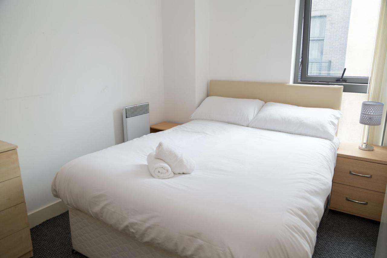 Serviced Apartment In Liverpool City Centre - Free Parking - Balcony - By Happy Days Luaran gambar