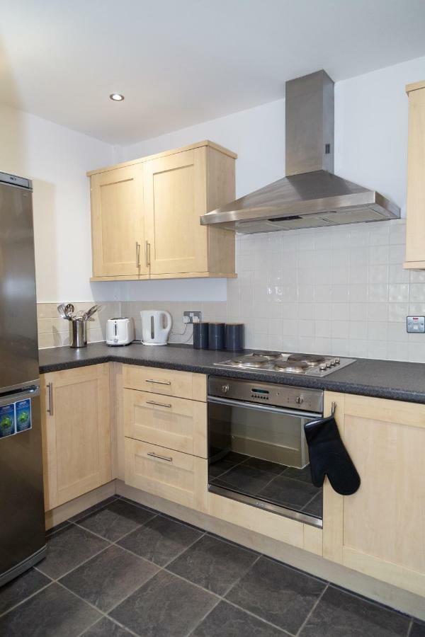 Serviced Apartment In Liverpool City Centre - Free Parking - Balcony - By Happy Days Luaran gambar